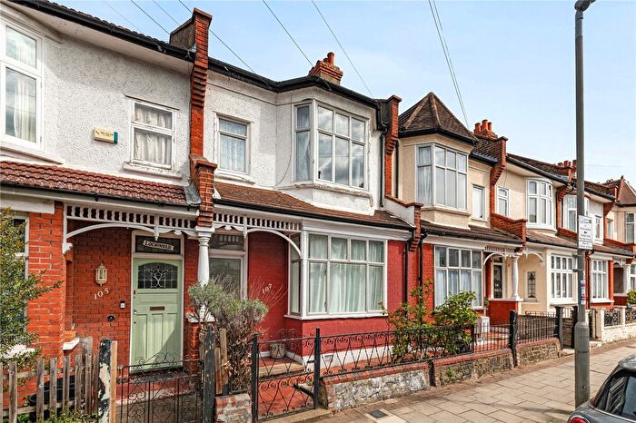 3 Bedroom Terraced House For Sale In Brudenell Road, London, SW17