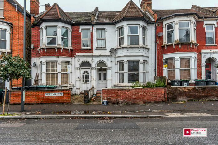 Studio To Rent In Wightman Road, Harringey, N8