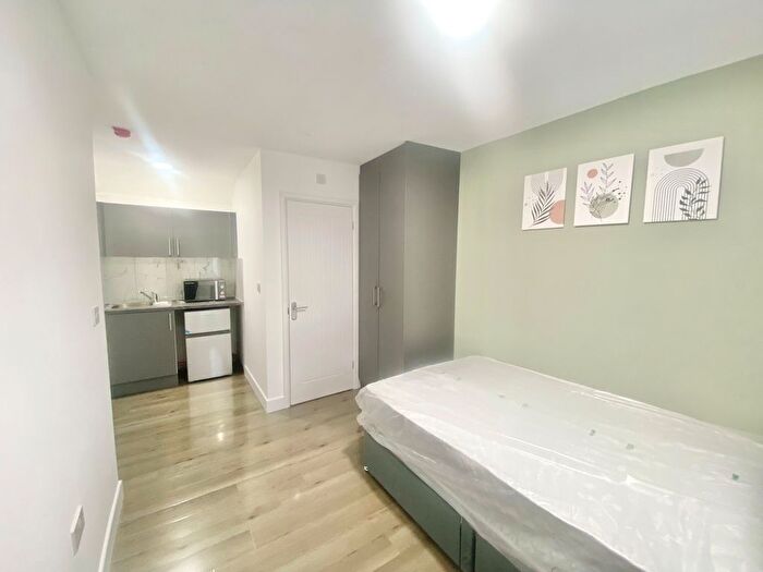 1 Bedroom Property To Rent In Park Avenue, Grays, RM20