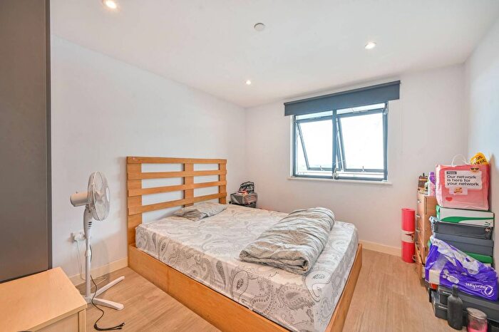 2 Bedroom Flat To Rent In London Road, Wembley, HA9