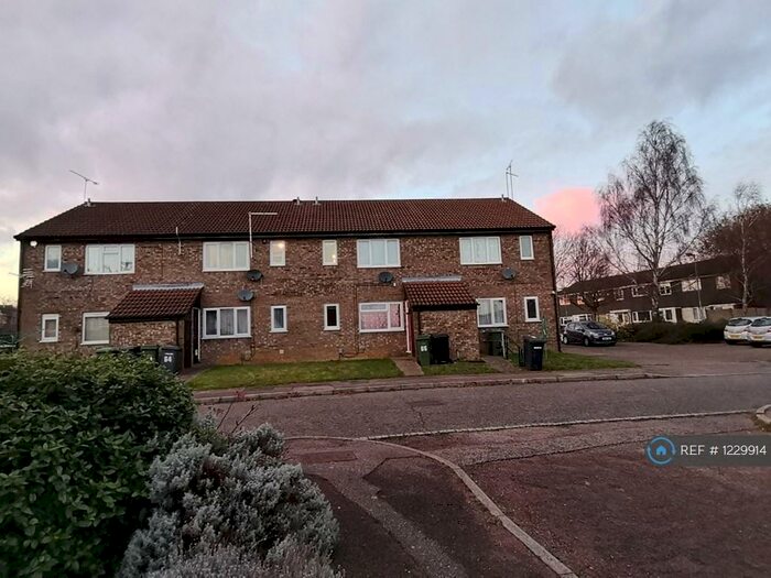 1 Bedroom Flat To Rent In Repton Close, Luton, LU3
