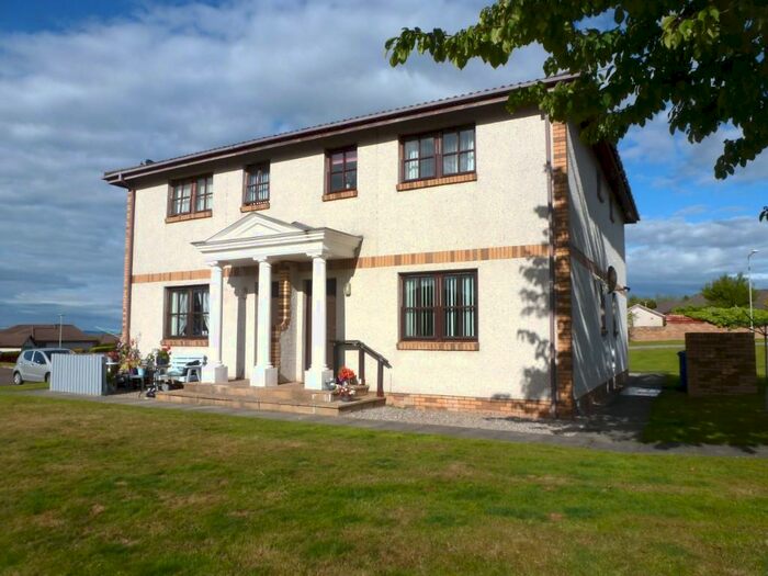 2 Bedroom Maisonette To Rent In Miller Street, Inverness, Inverness-Shire, IV2