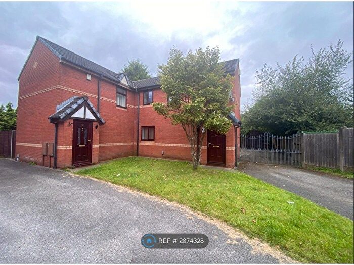 2 Bedroom Semi Detached House To Rent In Roach Green, Wigan, WN1