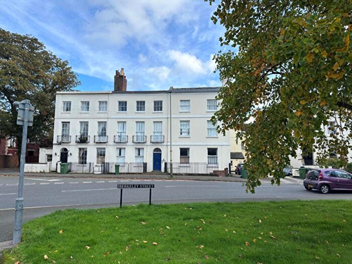 1 Bedroom Flat For Sale In Berkeley Street, Cheltenham, GL52