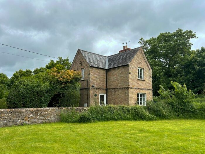 2 Bedroom Detached House To Rent In Church Lane, Stoke Doyle, Peterborough, Northamptonshire, PE8