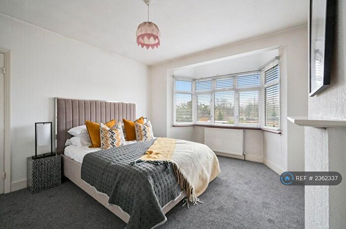 4 Bedroom Terraced House To Rent In Great Cambridge Road, London, N18