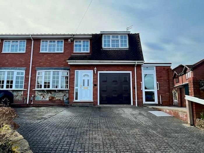 4 Bedroom Property To Rent In Louise Street, Gornal Wood, Dudley, DY3