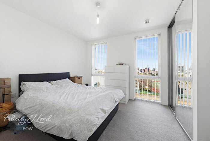 1 Bedroom Apartment For Sale In Cordelia Street, London, E14