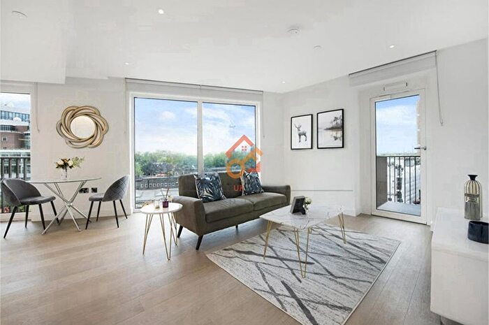 1 Bedroom Flat To Rent In Bowery Apartments, Fountain Park Way, London, W12