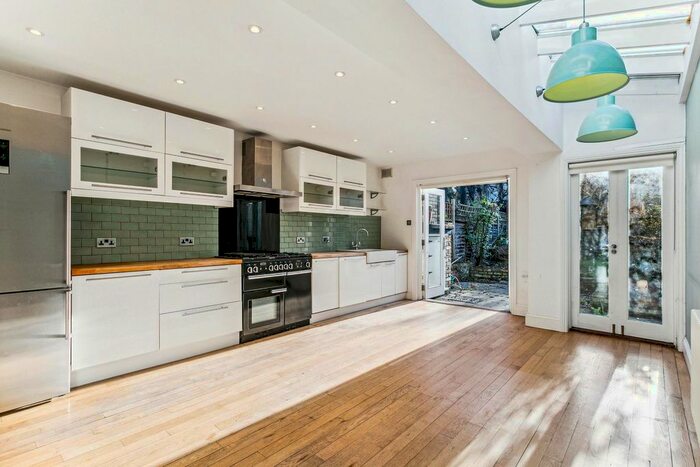 4 Bedroom Terraced House To Rent In Rothschild Road, Chiswick Park, W4