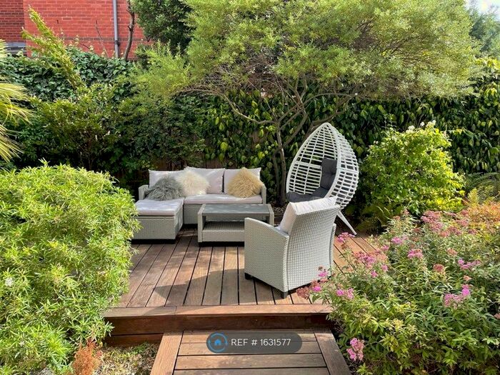 2 Bedroom Flat To Rent In Cambalt House, London, SW15