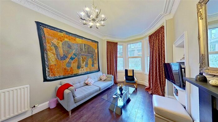 2 Bedroom Flat To Rent In Dalkeith Road, Edinburgh, EH16