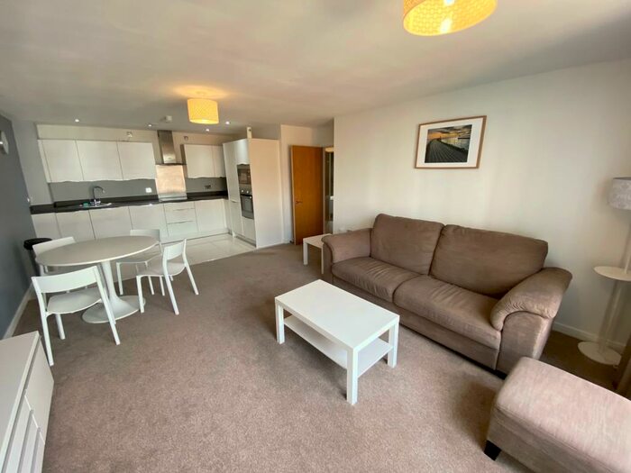 2 Bedroom Apartment To Rent In Davaar House, Prospect Place, CF11