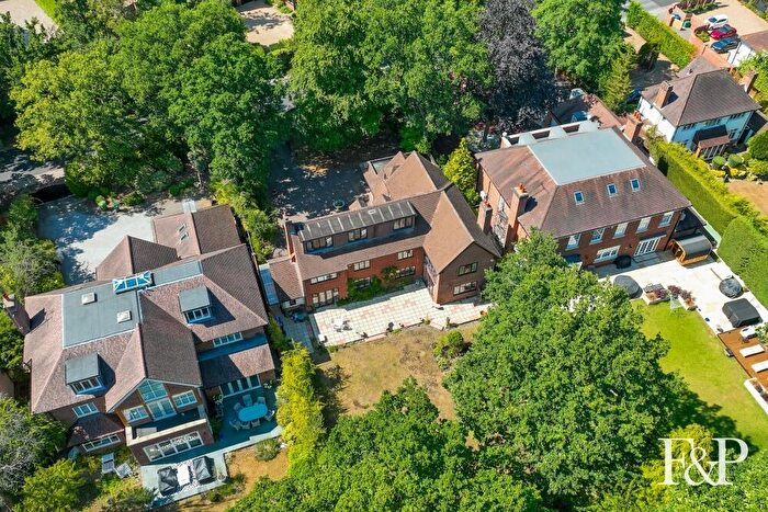 5 Bedroom Detached House For Sale In Windsor Road, Gerrards Cross, SL9