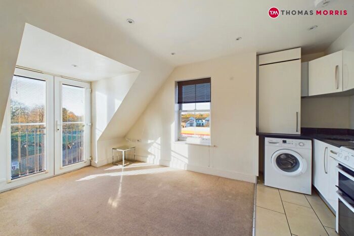 1 Bedroom Apartment For Sale In Houghton Road, St. Ives, Cambridgeshire, PE27