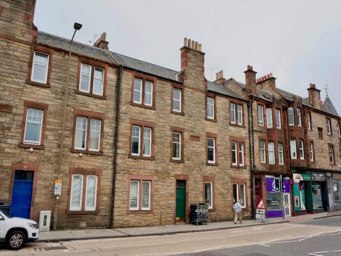 2 Bedroom Flat To Rent In Marischal Place, Edinburgh, Blackhall, EH4