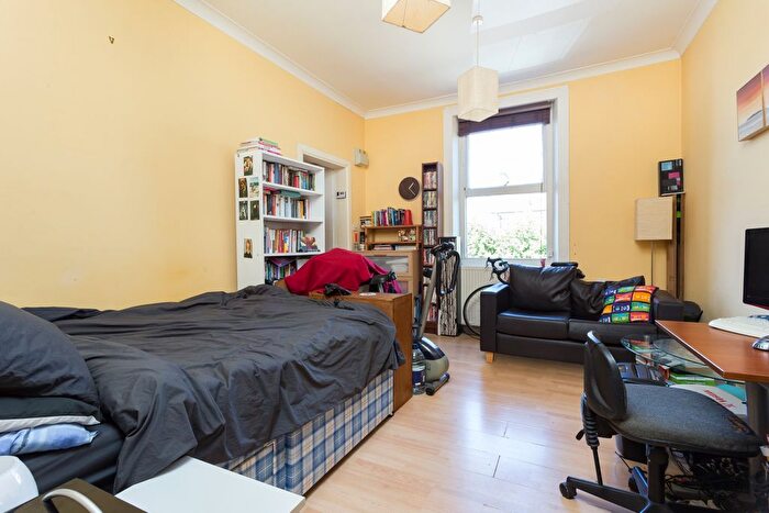 Studio To Rent In Mount Ephraim Road, London, SW16