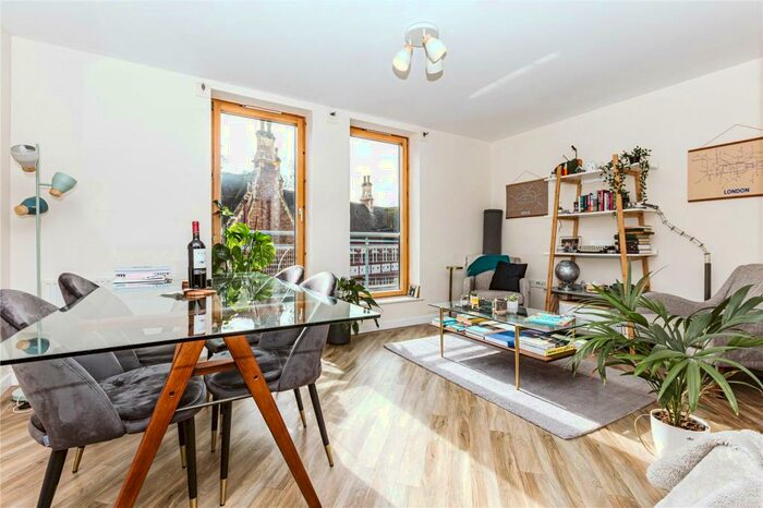 4 Bedroom Terraced House To Rent In Lower Clifton Hill, Clifton, Bristol, BS8