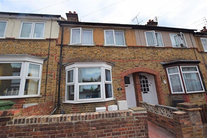 1 Bedroom Flat For Sale In Osborne Road, Watford, WD24