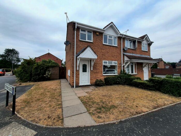 3 Bedroom Semi-Detached House To Rent In Bonnington Drive, Bedworth, Warwickshire, CV12