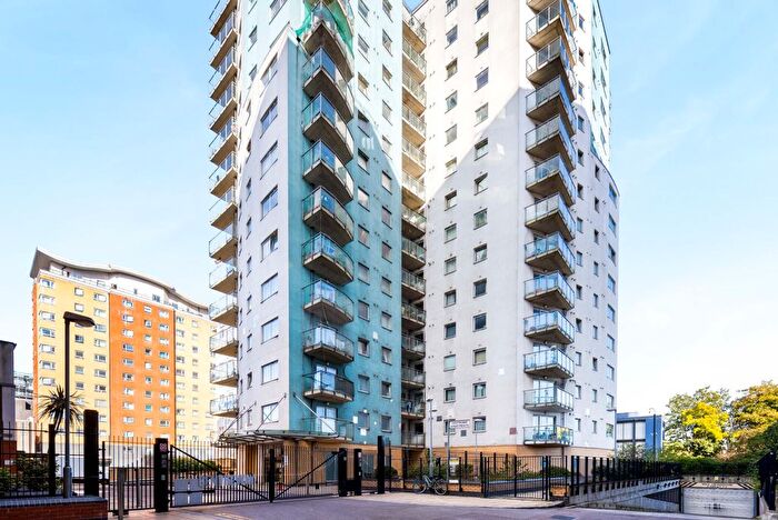 1 Bedroom Flat To Rent In Centreway Apartments, Axon Place, Ilford, IG1