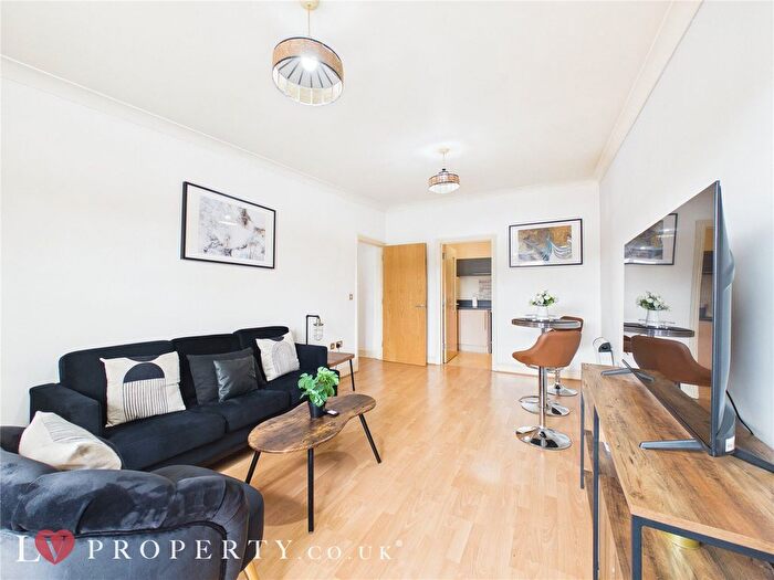 1 Bedroom Flat To Rent In Edward Street, Birmingham, West Midlands, B1