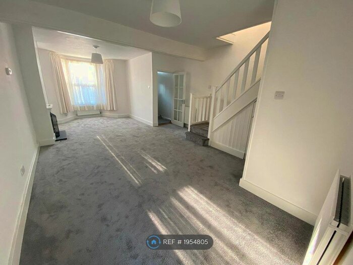 3 Bedroom Terraced House To Rent In Mitcham Road, Croydon, CR0