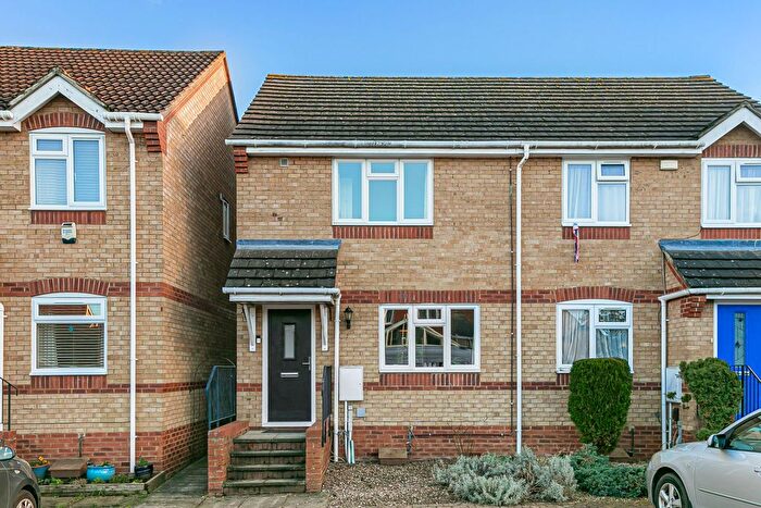 2 Bedroom Semi-Detached House For Sale In Argent Close, Egham, Surrey, TW20