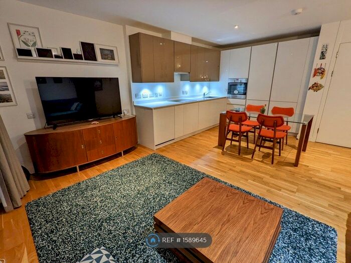 2 Bedroom Flat To Rent In Vega House, London, E20