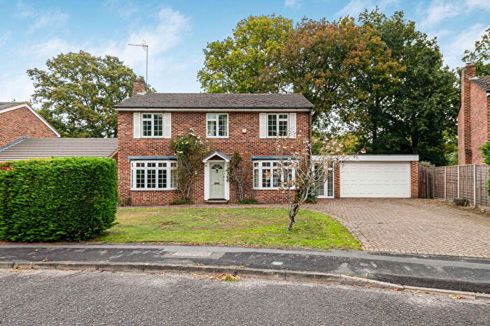 5 Bedroom Detached House For Sale In Cromwell Place, Cranleigh, GU6