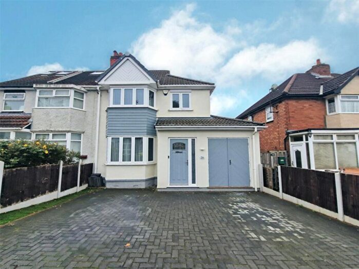 4 Bedroom Semi-Detached House For Sale In Richmond Road, Rubery, Birmingham, B45