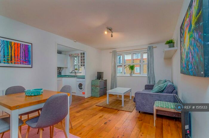 1 Bedroom Flat To Rent In Crofters Court, London, SE8