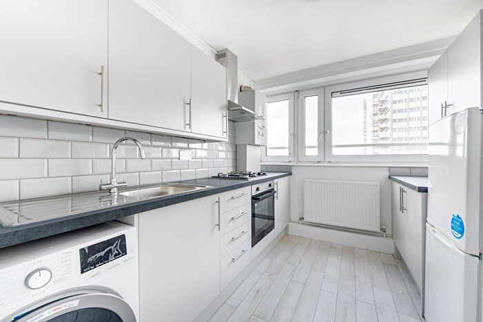 1 Bedroom Flat To Rent In Queensdale Crescent, North Kensington, London, W11