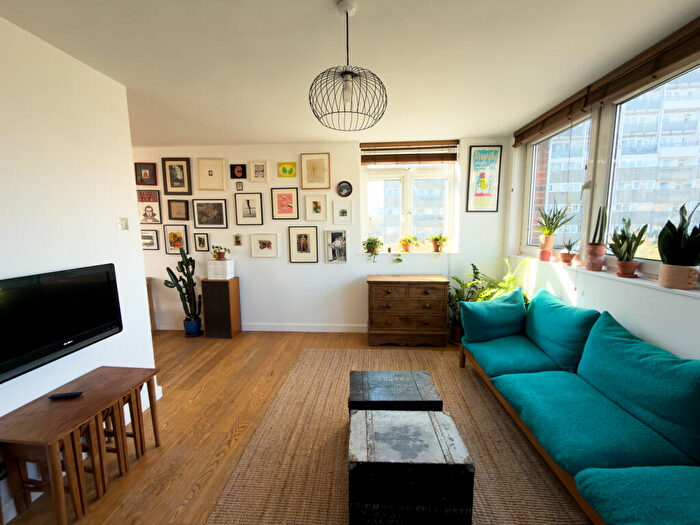 2 Bedroom Flat For Sale In Weymouth Terrace, London, E2