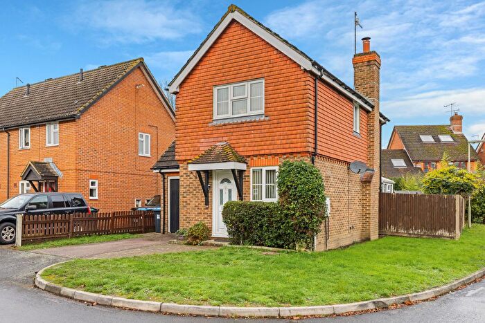 3 Bedroom Detached House For Sale In Ref: Sb - Heather Walk, Smallfield, RH6