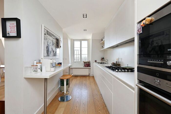 3 Bedroom Flat For Sale In Airlie Gardens, Kensington, W8