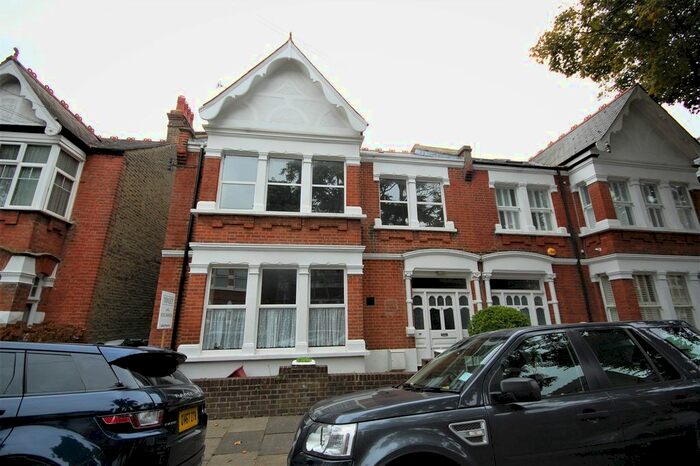 4 Bedroom Semi-Detached House To Rent In Cleveland Avenue, Chiswick, W4