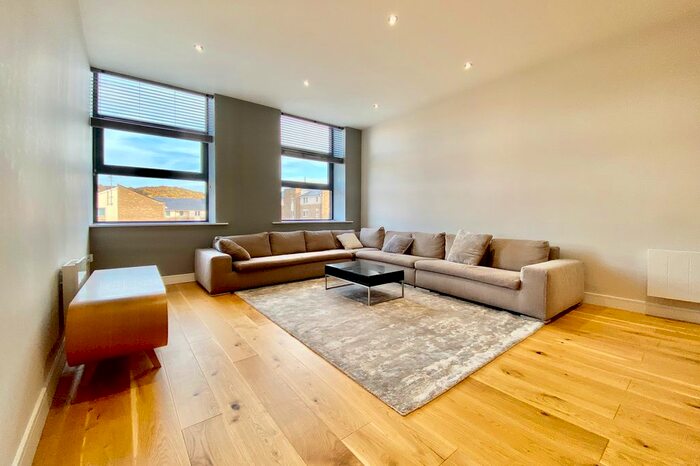 2 Bedroom Flat To Rent In Horsforth Mill, Low Lane, Horsforth, LS18