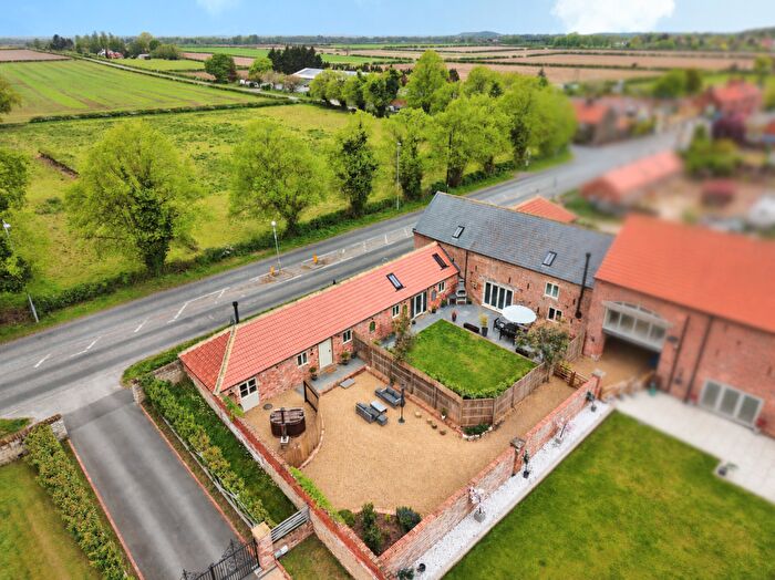 4 Bedroom Barn Conversion For Sale In Coach Lodge, Great North Road, Torworth, DN22