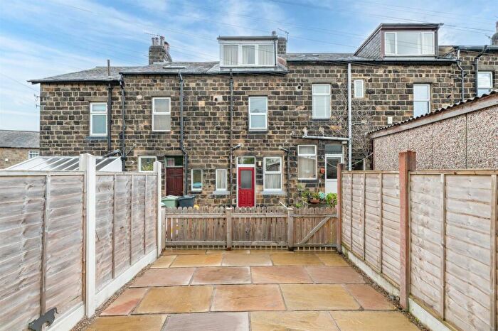 3 Bedroom Terraced House For Sale In Albion Street, Otley, LS21