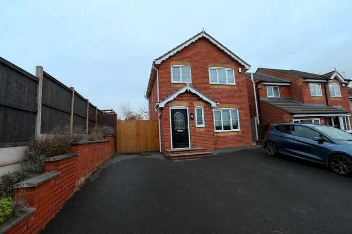 3 Bedroom Detached House To Rent In Turin Close, Meir Hay, ST3