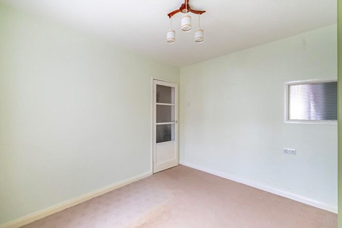 2 Bedroom Terraced House For Sale In Carrington Avenue, York, YO26