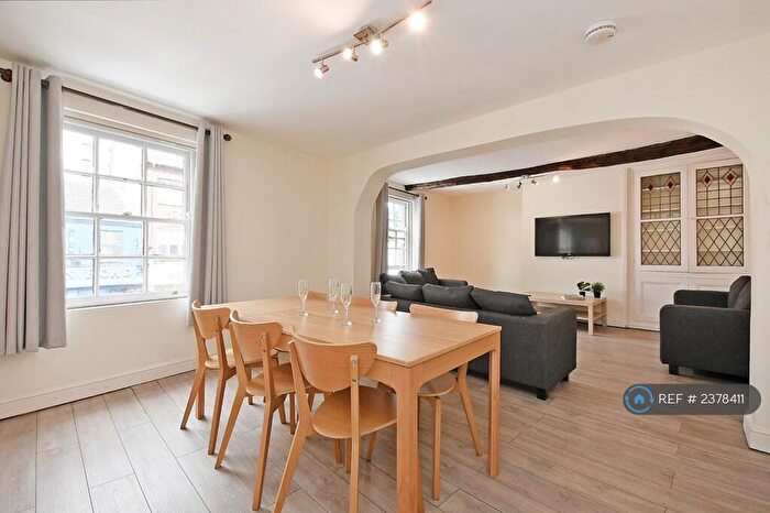 7 Bedroom Flat To Rent In London Road, Sheffield, S2