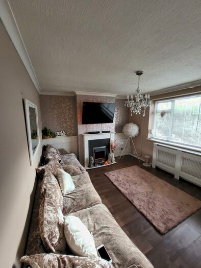 3 Bedroom End Of Terrace House To Rent In Heron Hill, Belvedere, DA17