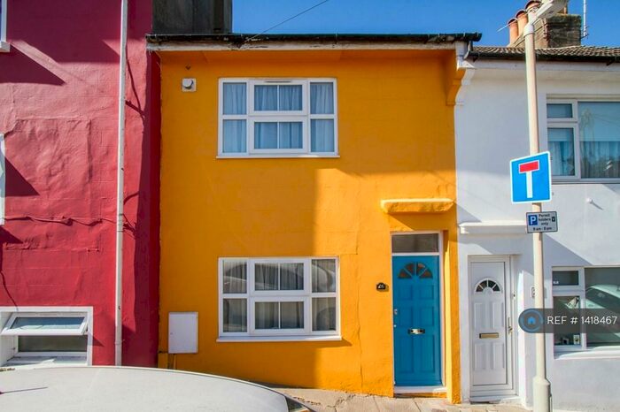 2 Bedroom Terraced House To Rent In Cromwell Street, Brighton, BN2