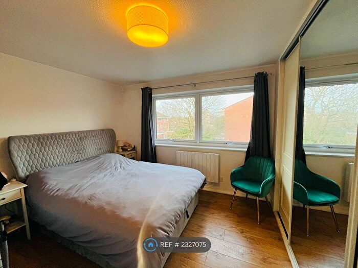 1 Bedroom Flat To Rent In Eskmont Ridge, London, SE19