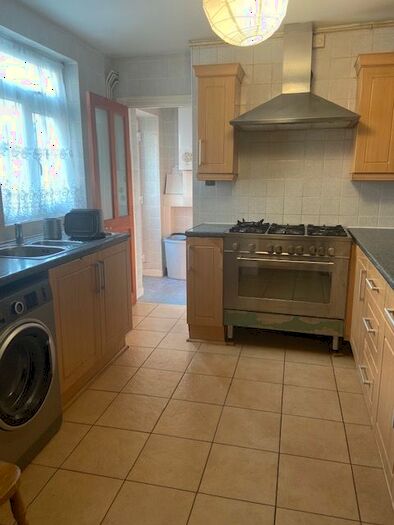 4 Bedroom Terraced House To Rent In Chelsea Park, Bristol, BS5