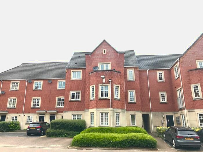 2 Bedroom Flat To Rent In Columbus Avenue, Brierley Hill, DY5