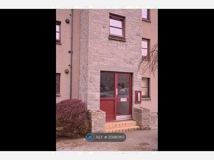 2 Bedroom Flat To Rent In Hutcheon Low Place, Aberdeen, AB21