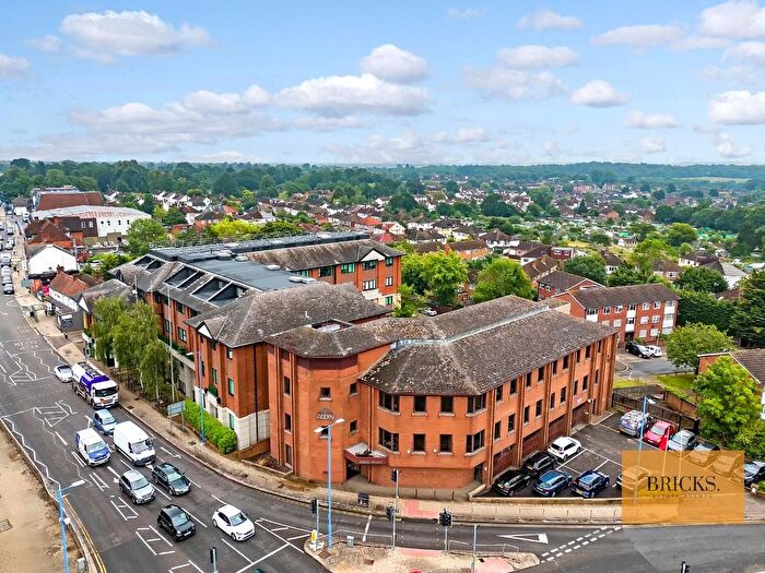 1 Bedroom Flat To Rent In Key Point, High Street, Potters Bar, EN6